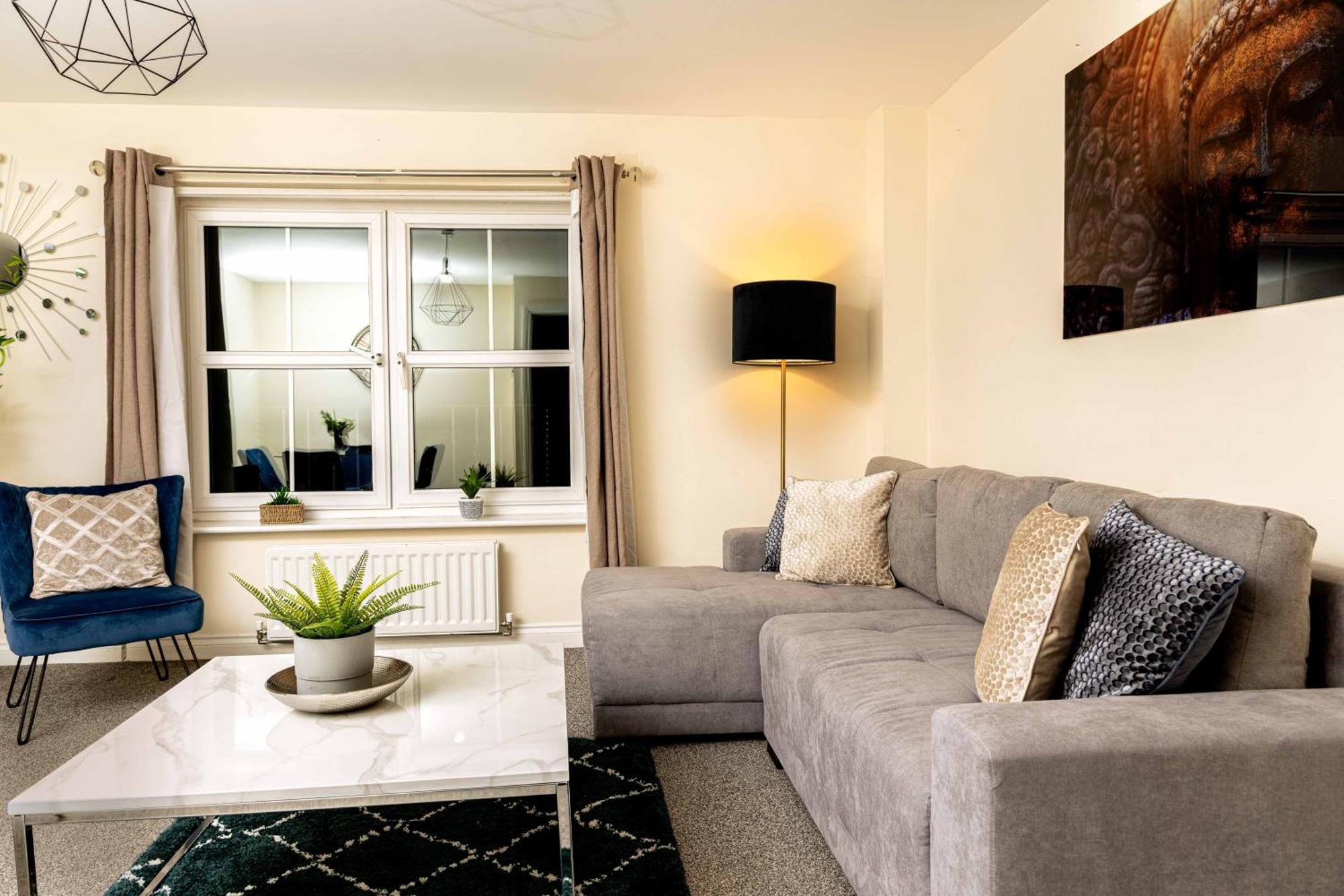 Livingston North Station Apartments Екстер'єр фото