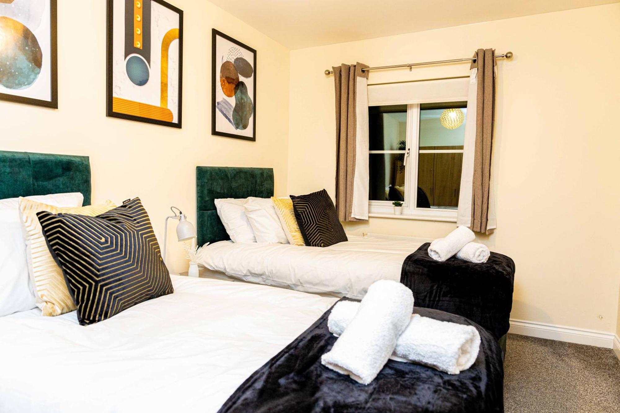 Livingston North Station Apartments Екстер'єр фото